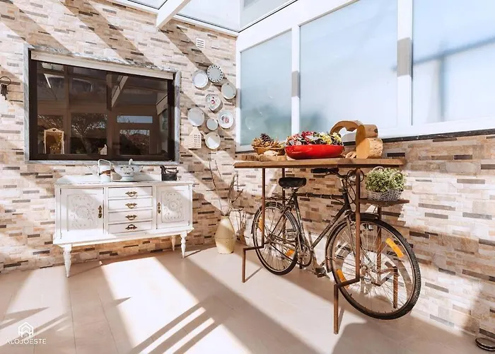 Casa Do Patio - 3 Bedrooms, Ponte Rol