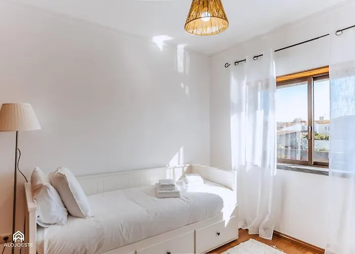 Hébergement de vacances Casa Do Patio - 3 Bedrooms, Ponte Rol *