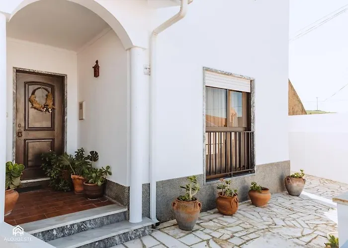 Casa Do Patio - 3 Bedrooms, Ponte Rol Hébergement de vacances Torres Vedras