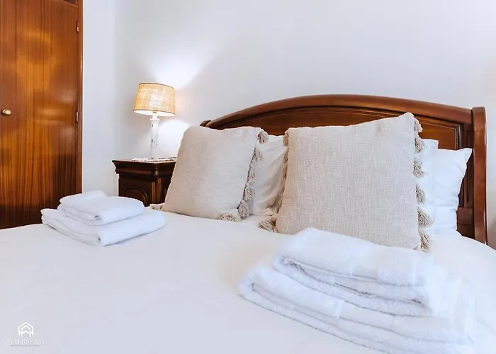 Hébergement de vacances Casa Do Patio - 3 Bedrooms, Ponte Rol Torres Vedras