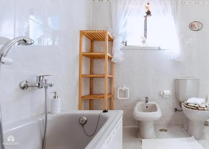 Casa Do Patio - 3 Bedrooms, Ponte Rol Torres Vedras