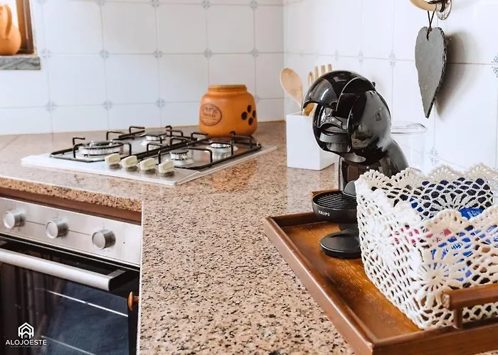 Casa Do Patio - 3 Bedrooms, Ponte Rol