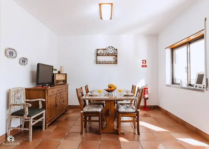 Casa Do Patio - 3 Bedrooms, Ponte Rol Hébergement de vacances Torres Vedras