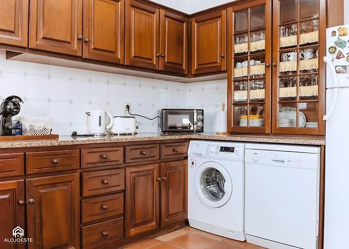 Casa Do Patio - 3 Bedrooms, Ponte Rol Hébergement de vacances