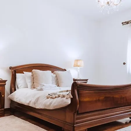Casa Do Patio - 3 Bedrooms, Ponte Rol Torres Vedras