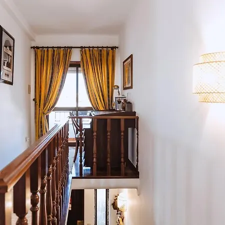 Casa Do Patio - 3 Bedrooms, Ponte Rol Дом отдыха *