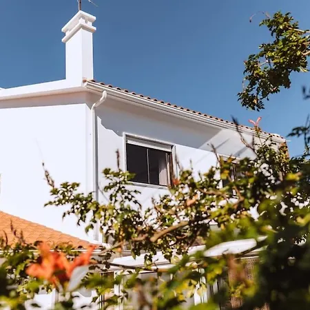 Casa Do Patio - 3 Bedrooms, Ponte Rol Дом отдыха *