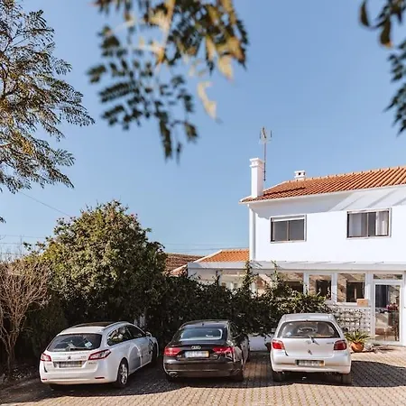 Casa Do Patio - 3 Bedrooms, Ponte Rol Дом отдыха *
