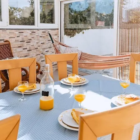 Casa Do Patio - 3 Bedrooms, Ponte Rol Дом отдыха
