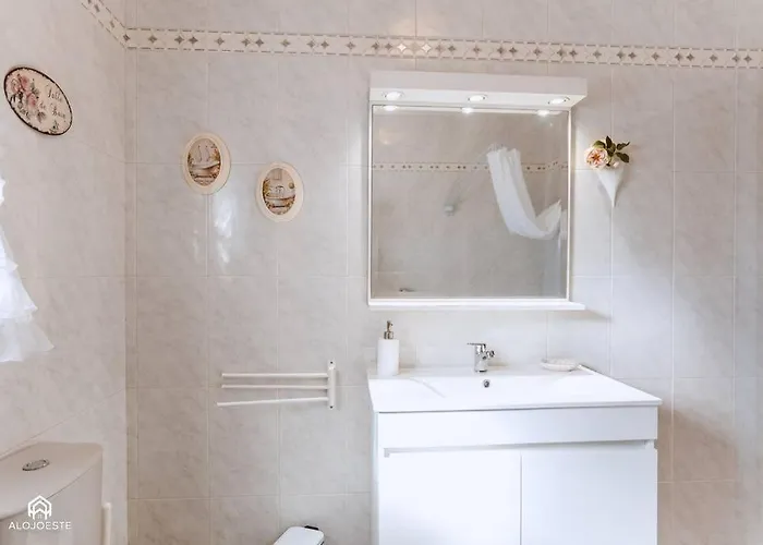 Casa Do Patio - 3 Bedrooms, Ponte Rol * トーレス・ヴェドラス